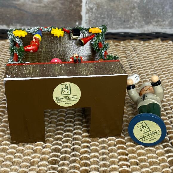 Kathe Wohlfahrt Winter Wonderland Toy Booth Hand Crafted Wooden Christmas Decor - Picture 13 of 16